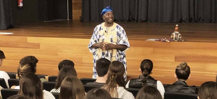 African storytelling in the French high school